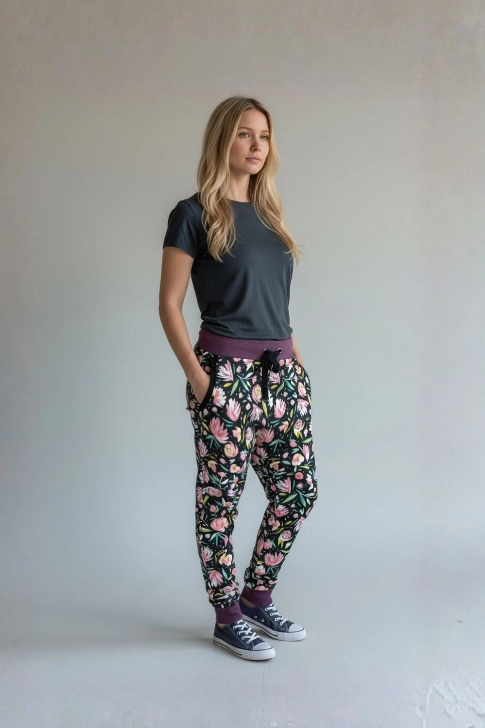 Sweatpants pattern with low crotch Linn